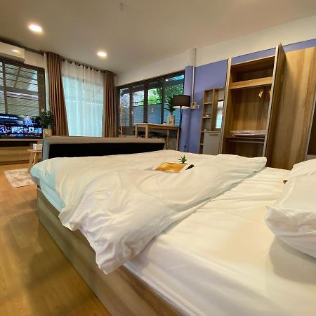 Catory Villa Bangkok Extérieur photo