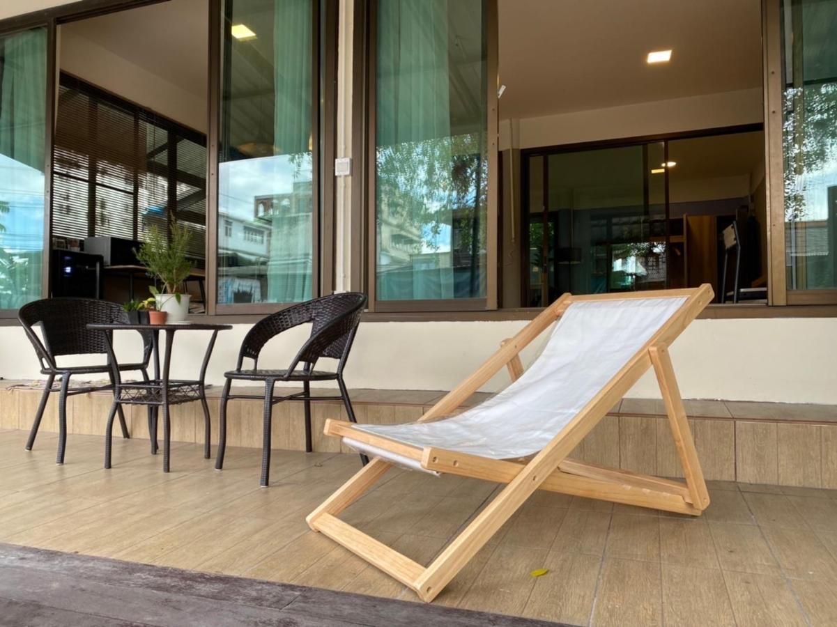 Catory Villa Bangkok Extérieur photo